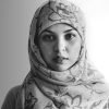 new portrait femme islamique regardant camera 53876 24996